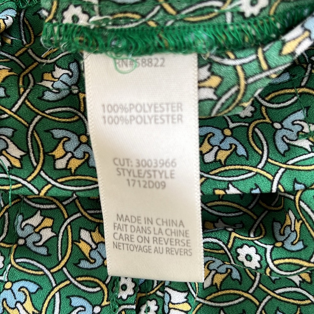 Max Studio Green Patterned Elastic waist Shorts Size L - Picture 6 of 6